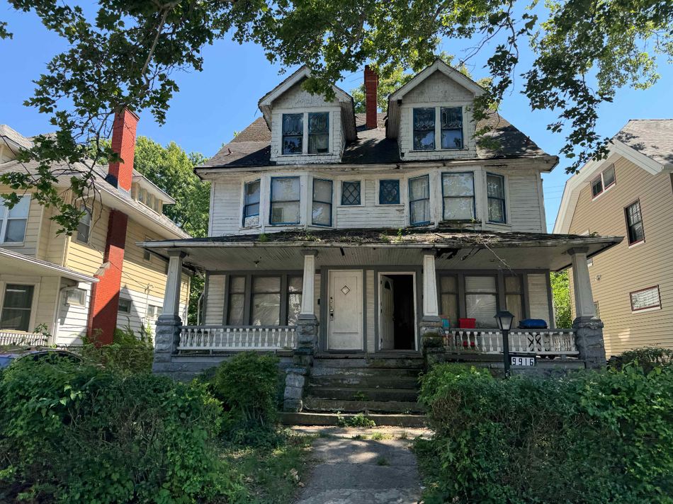Project #50 before renovation — view 1
